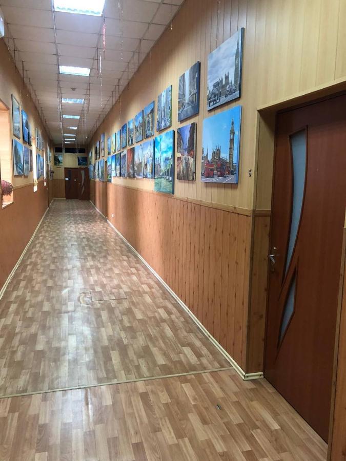 Арт-Вокзал Hotel Krivoy Rog Ngoại thất bức ảnh