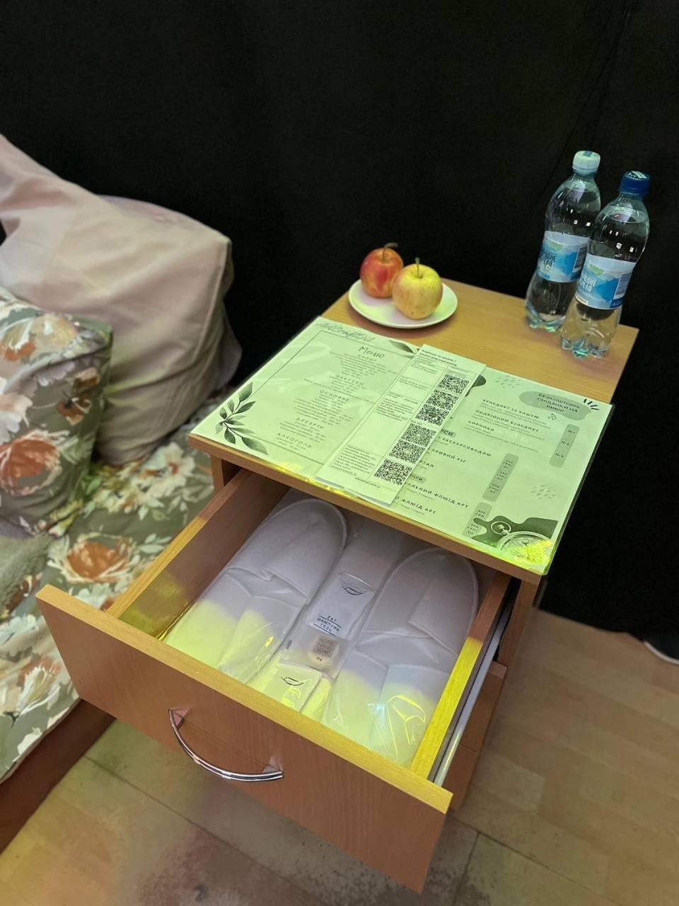 Арт-Вокзал Hotel Krivoy Rog Phòng bức ảnh