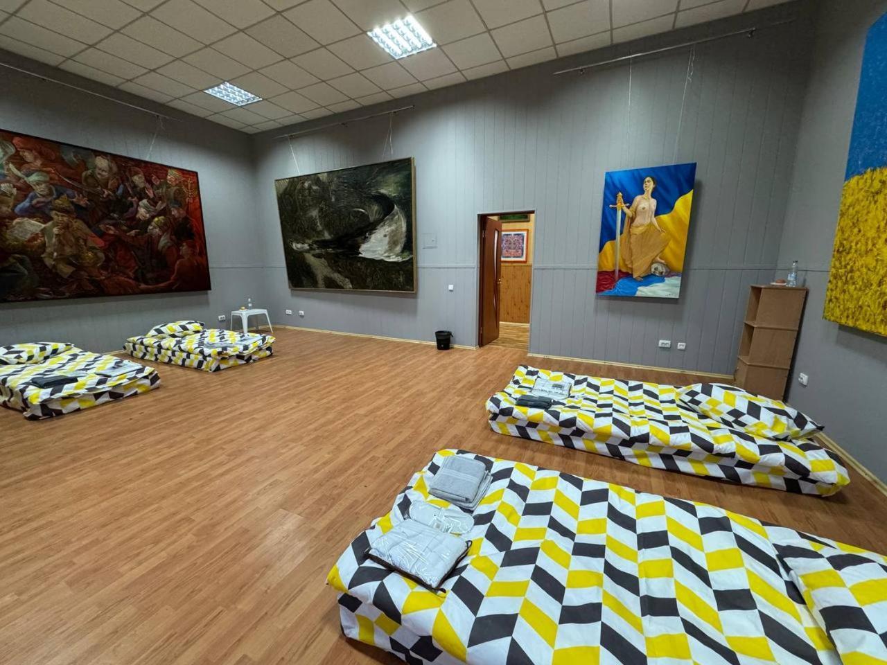 Арт-Вокзал Hotel Krivoy Rog Phòng bức ảnh